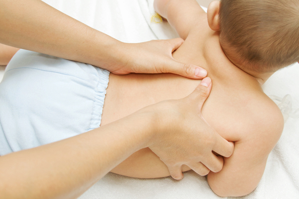 Handle-with-care-Looking-after-your-babys-sensitive-skin