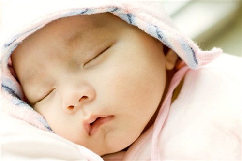 1-Month-Old-Baby_500x333